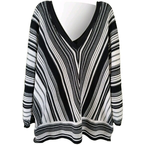 Lane Bryant Knit Blouse Size 26/28 Black/White Stripe V Neck 3/4 Sleeves - Picture 1 of 5